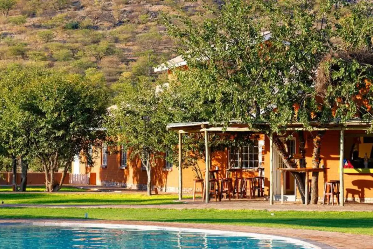 11 Days Central Epic Namibian Self-drive Safari Tour (Lodging)