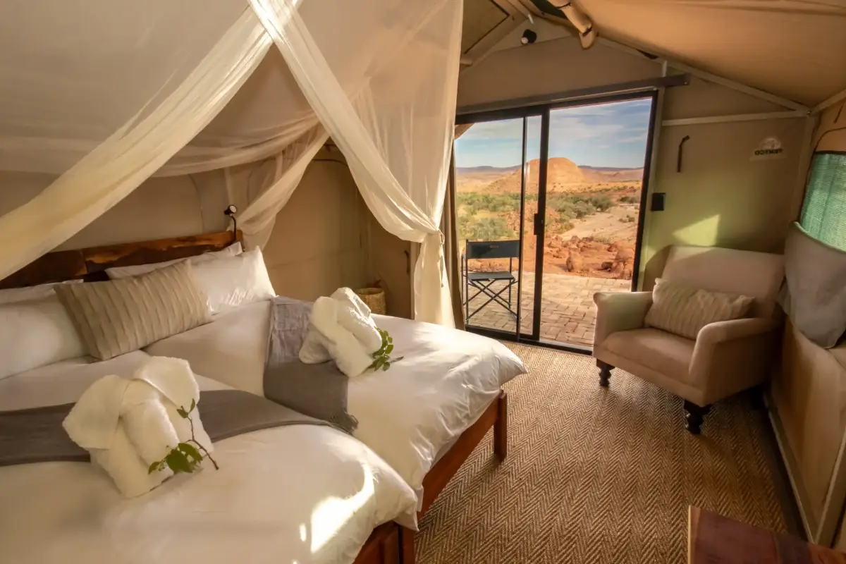 12 Day Luderitz, Sossusvlei Swakopmund, Skeleton Coast and Etosha National Park Budget (Lodging) Tour