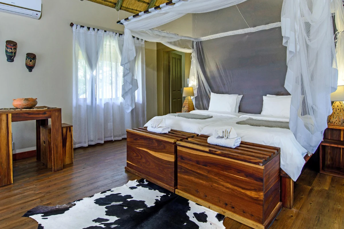 Hakusembe River Lodge