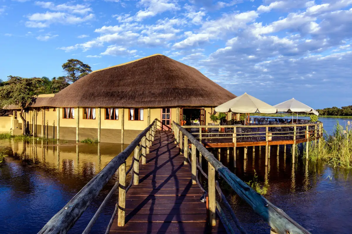 Hakusembe River Lodge