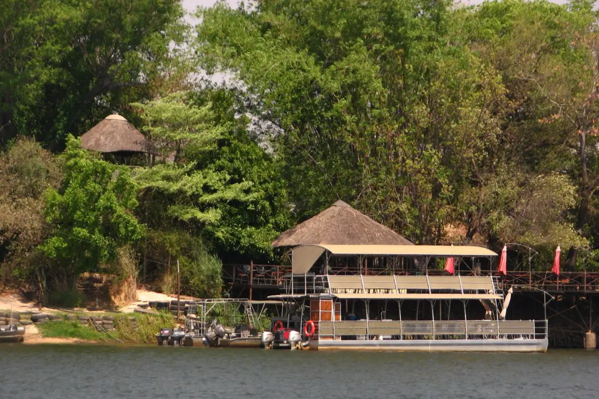Nunda River Lodge