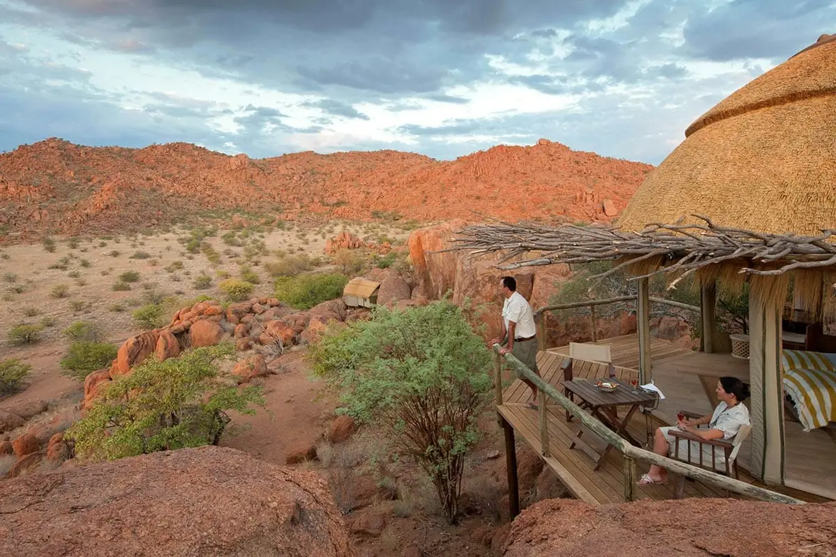 Das Mowani Mountain Camp erwartet Sie mit einem Außenpool und kostenfreiem WLAN in Mowani.