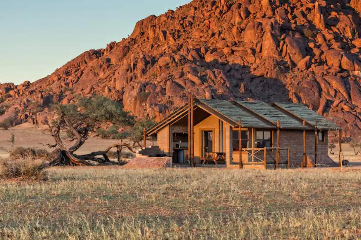 9 Days Luderitz, Sossusvlei Swakopmund, Skeleton Coast and Etosha National Park Budget Tour