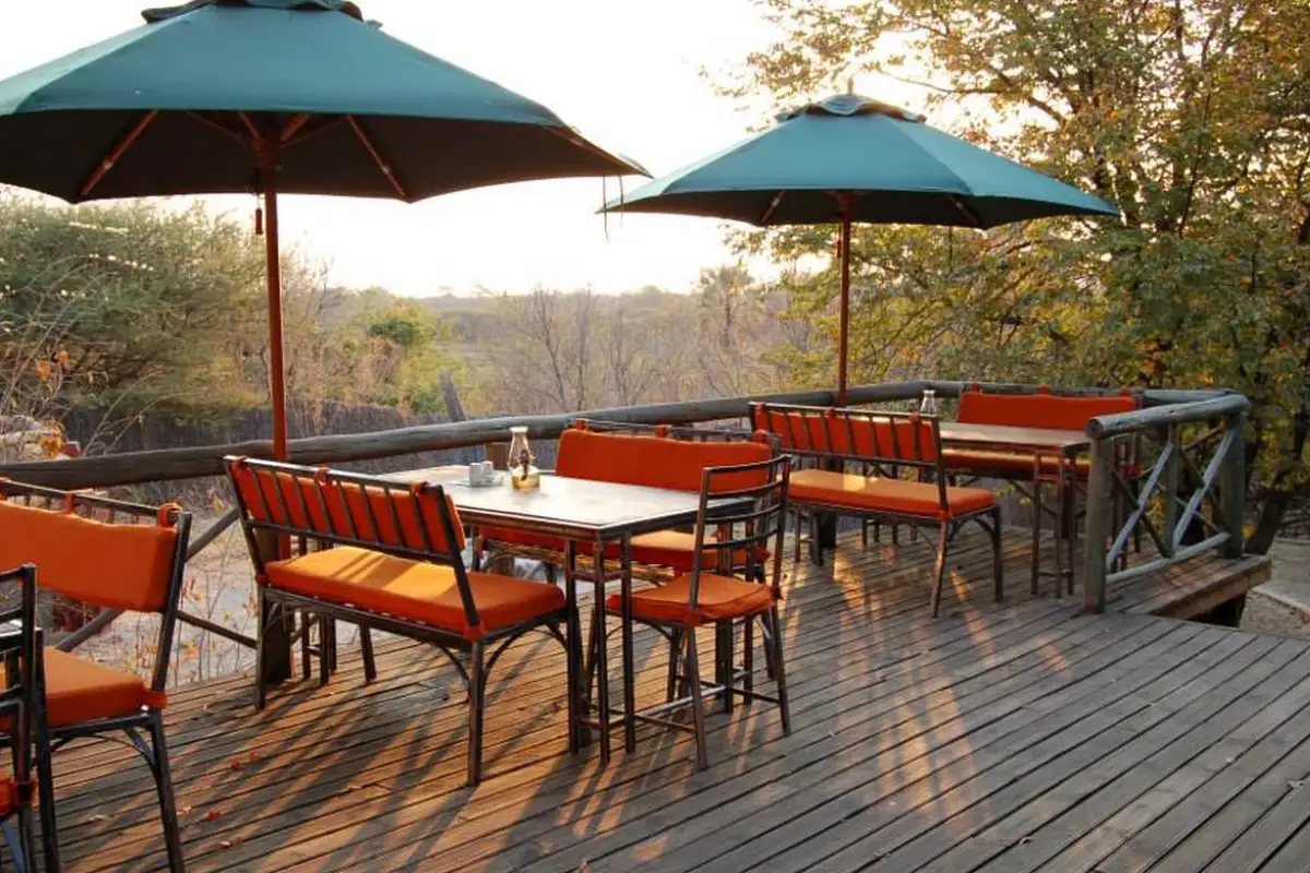 Das Shametu River Lodge liegt in Shametu River, 1,6 km vom Shametu River entfernt und bietet Unterkünfte mit einem Restaurant, kostenfreie Privatparkplätze, eine Bar und eine Gemeinschaftslounge.