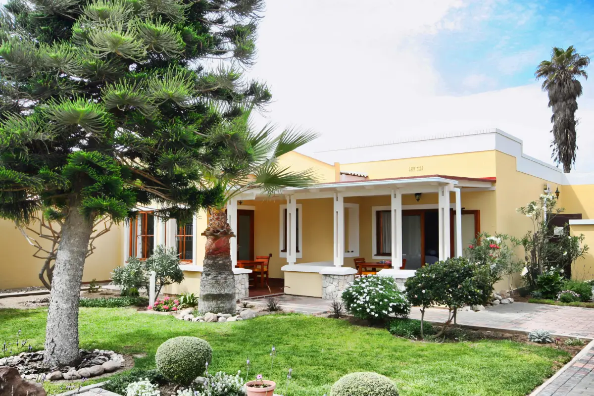 Das Cornerstone Guesthouse bietet Ihnen eine Unterkunft mit kostenfreiem WLAN und einer Terrasse.