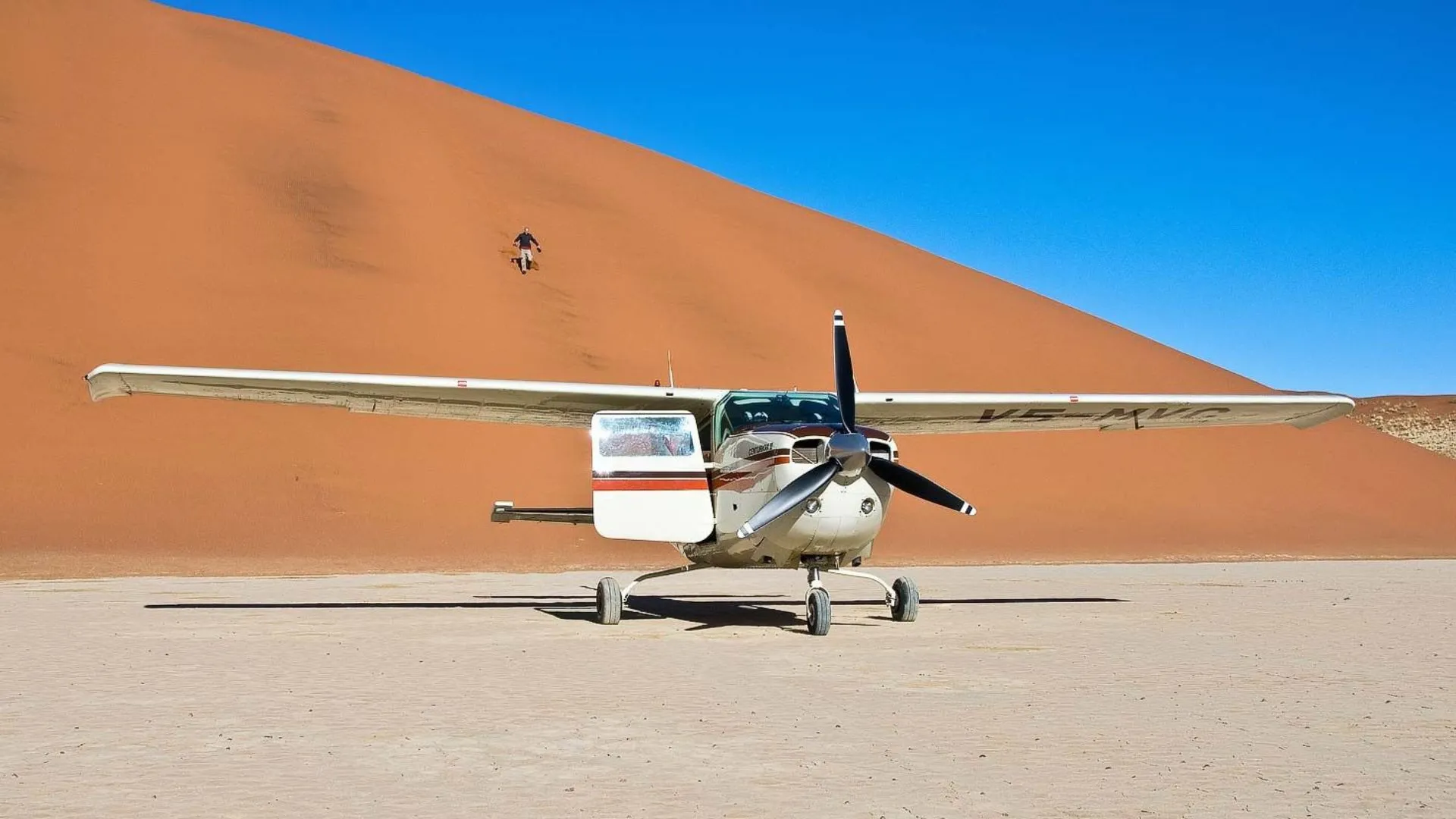 Namibia Road Safari vs Flying Safari