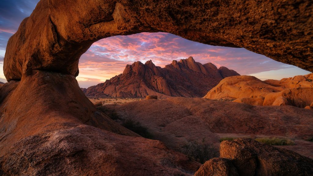 What Makes Namibia Tours Different?, Safari World Tours